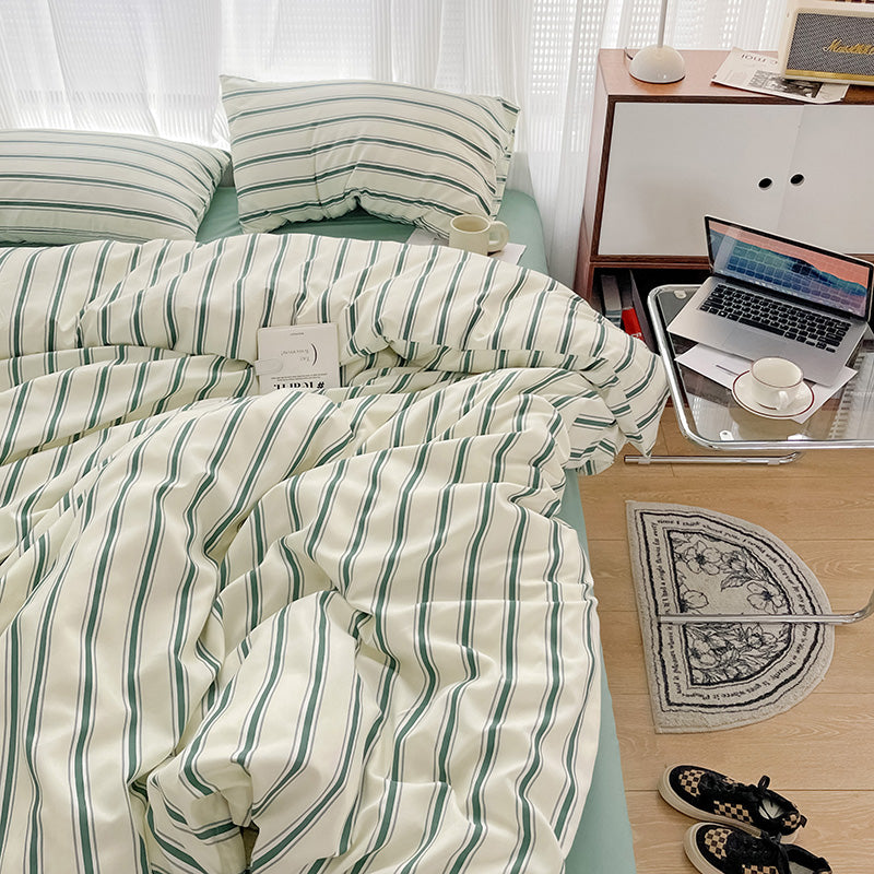 Classic Stripes Bedding Set