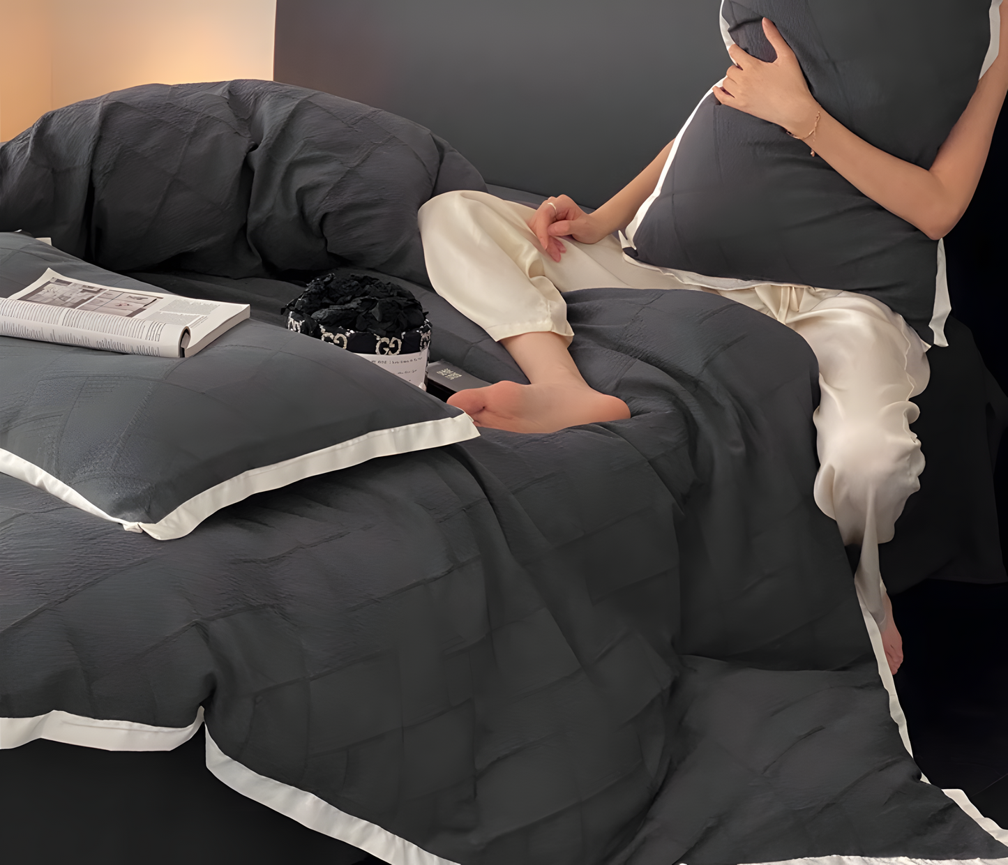 Luxe Noir Diamond Bedding Set