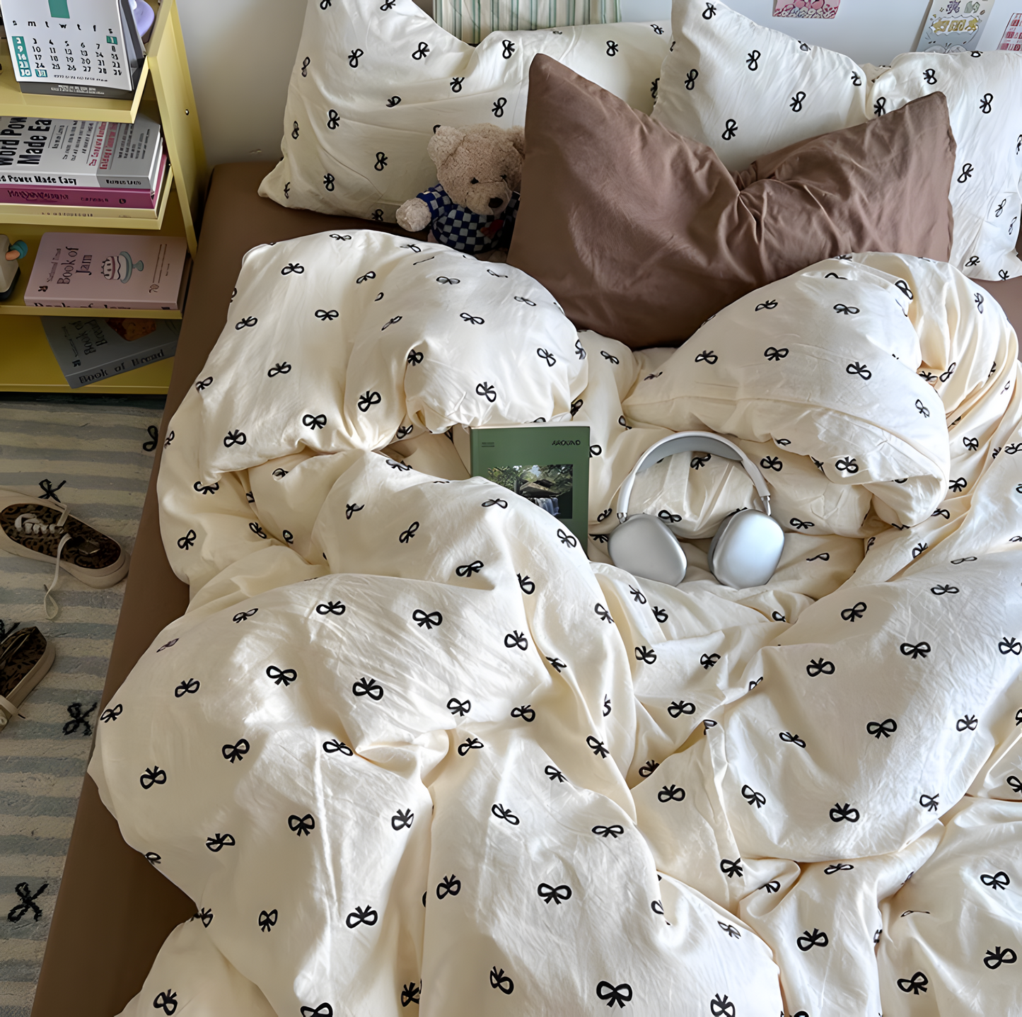 Cozy Ribbon Charm Bedding Set