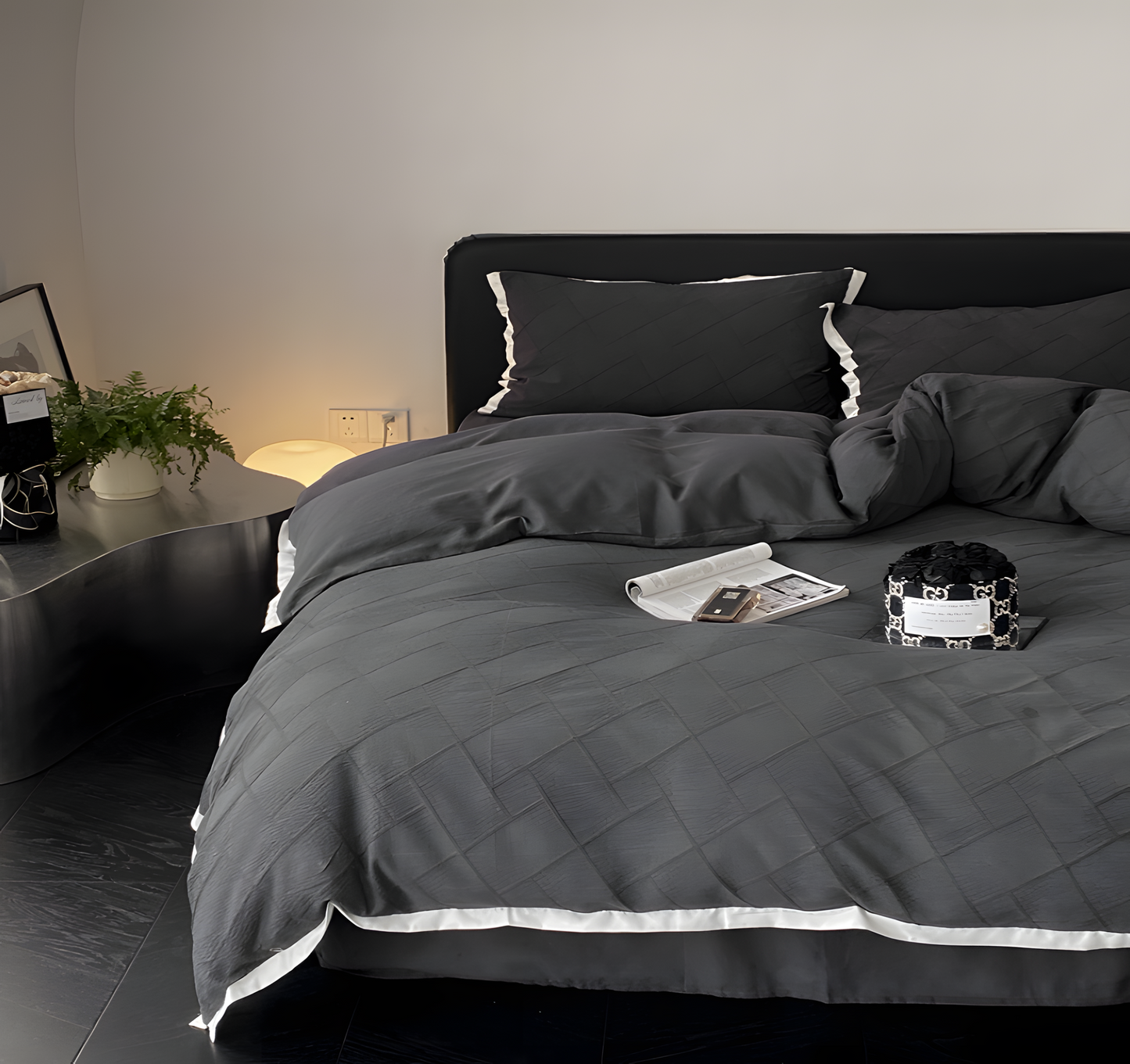 Luxe Noir Diamond Bedding Set