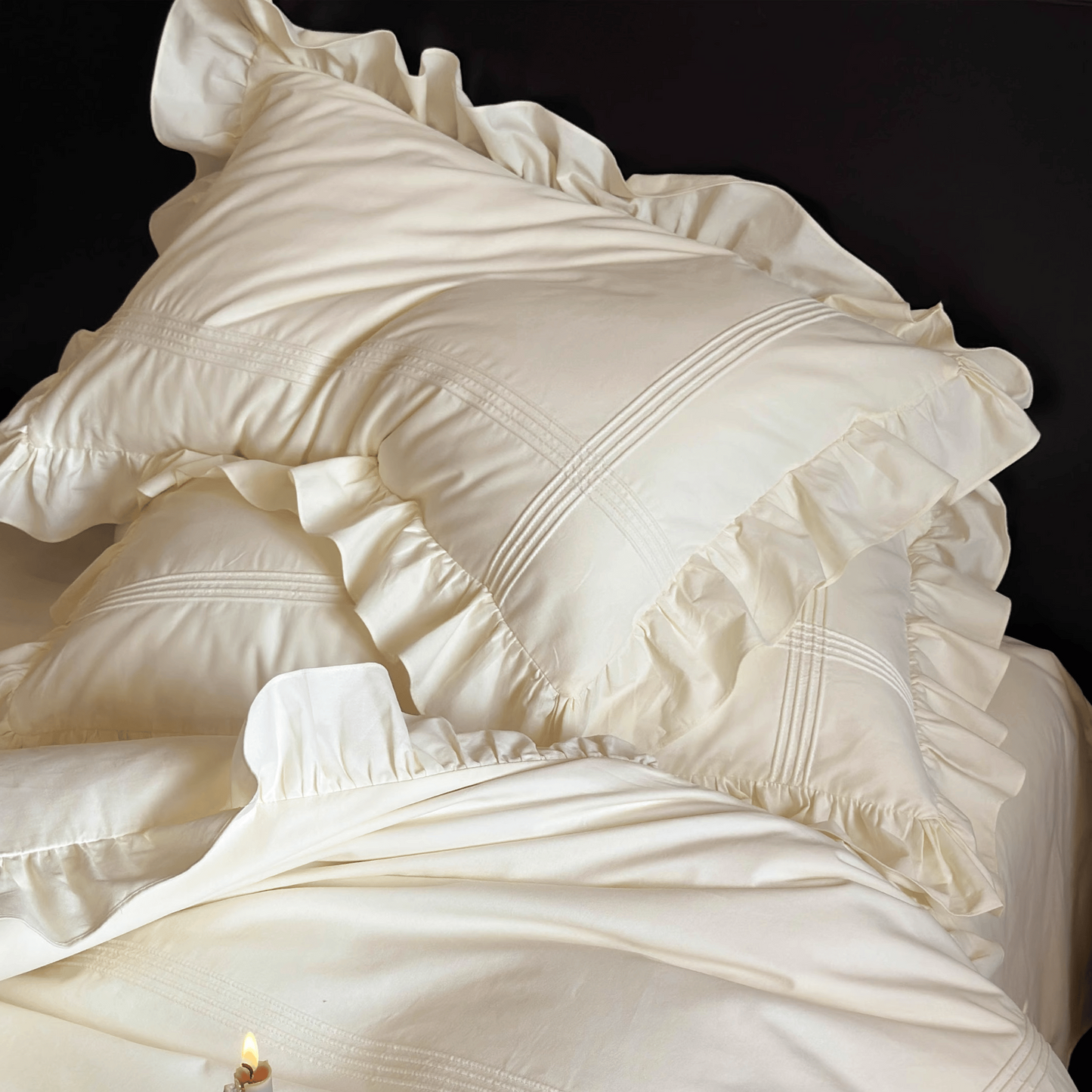 Vintage Lace Ruffle Bedding Set / White