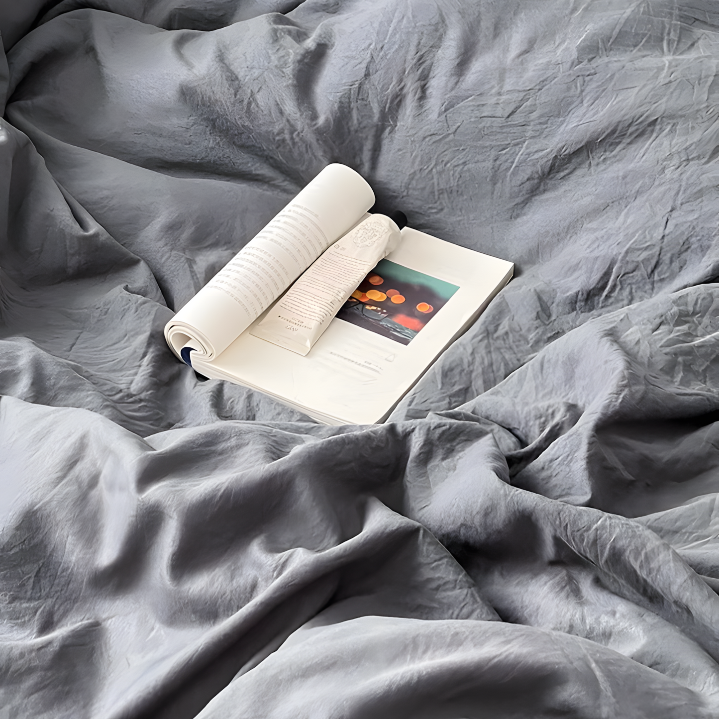 Two-Tone Bedding Set | Gray Base with Contrast Options