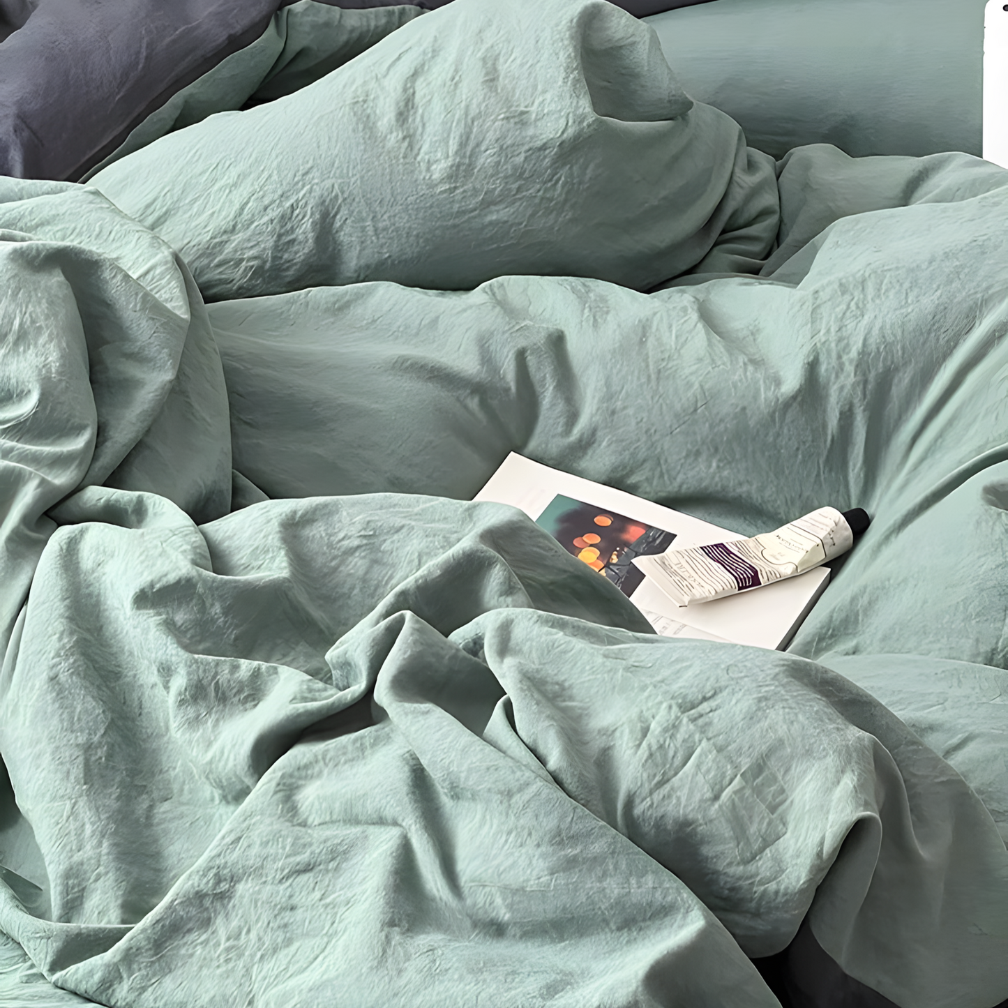 Two-Tone Bedding Set | Gray Base with Contrast Options