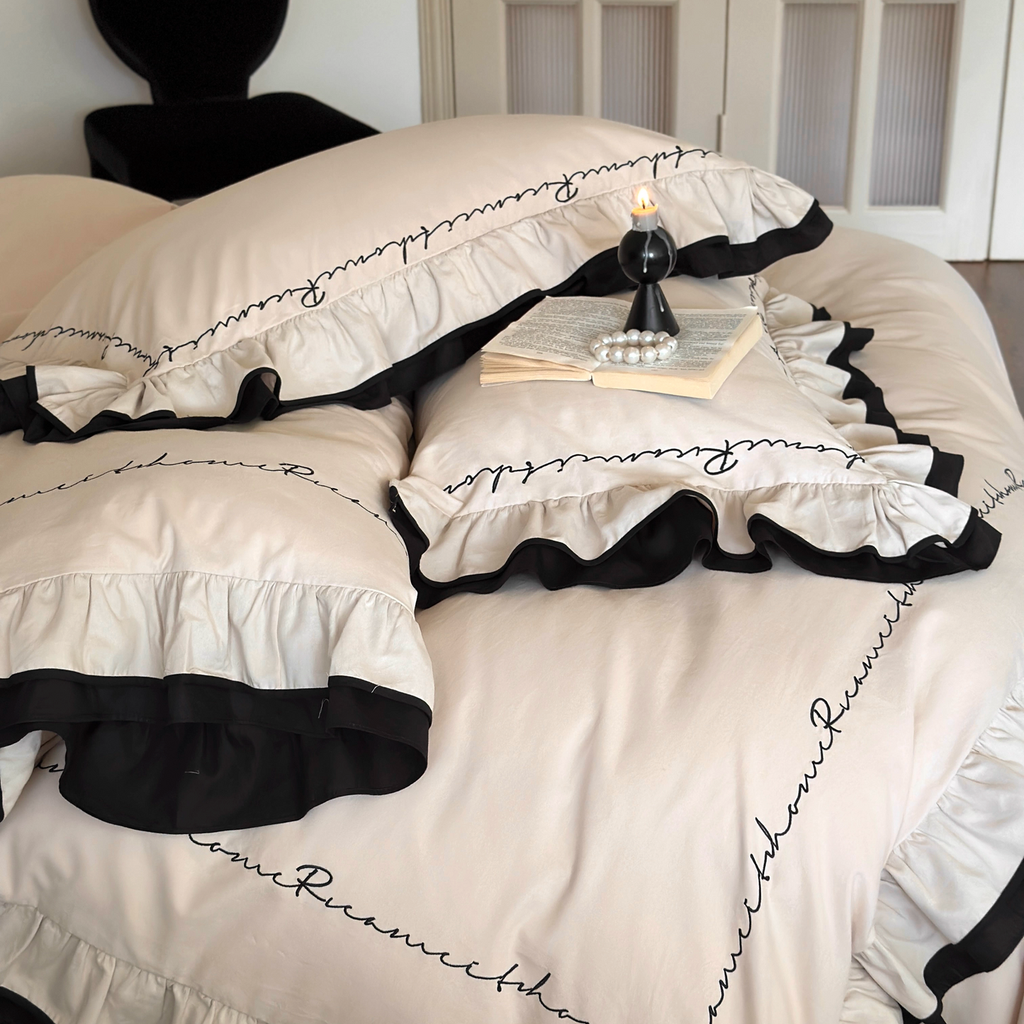 Noir Elegance Ruffle Bedding Set