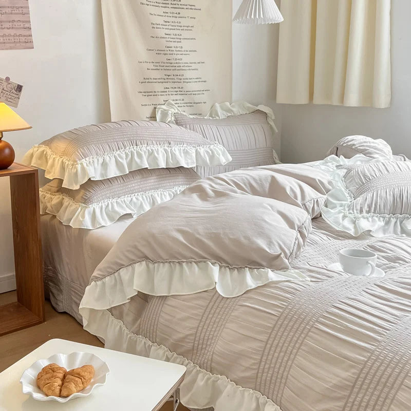 Textured Ruffled Bedding Set
