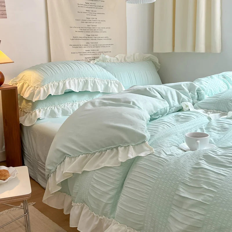 Textured Ruffled Bedding Set