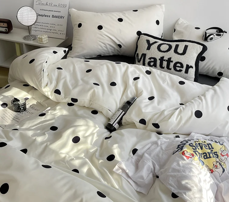 Dot & Dream Bedding Set