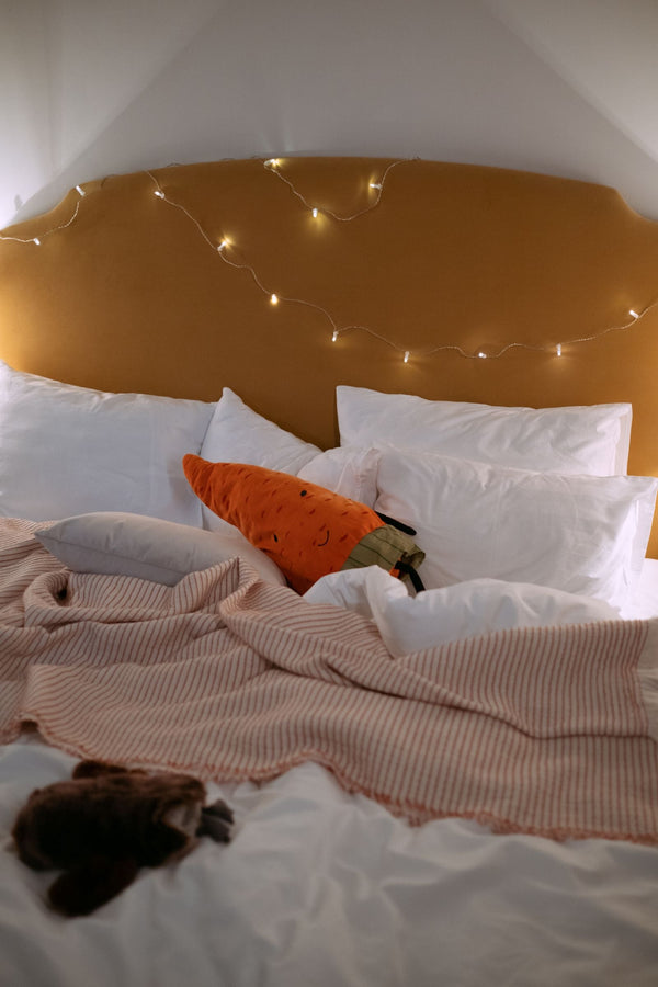 How to Create a Cozy Cottagecore Bedroom