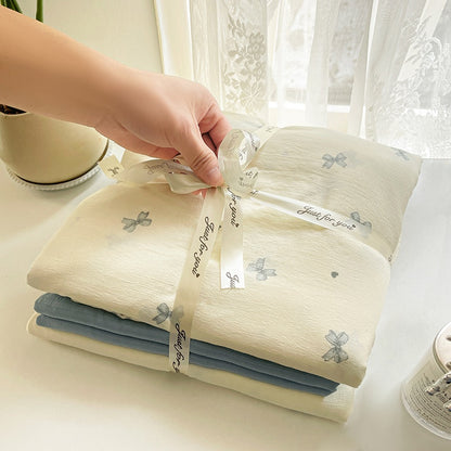 Soft Bow Print Bedding Set