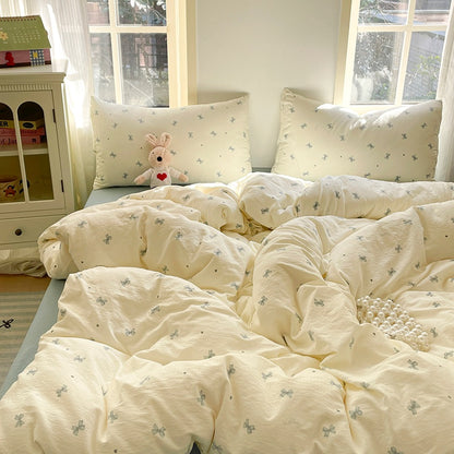 Soft Bow Print Bedding Set