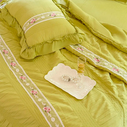 Romantic Ruffle Bedding Set