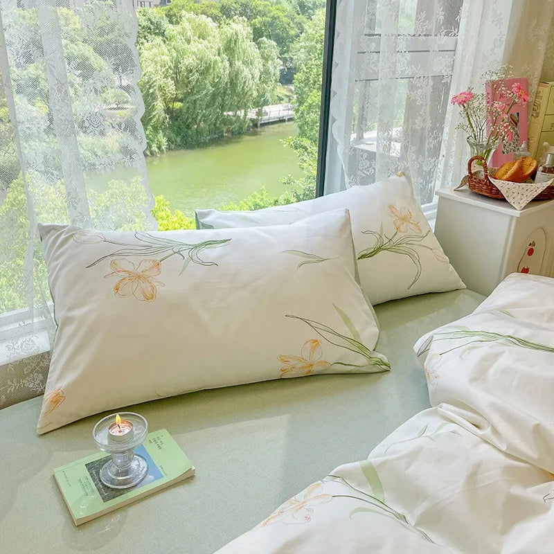 Gentle Blossom Bedding Set