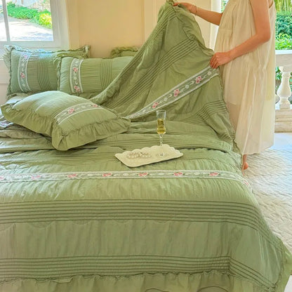 Romantic Ruffle Bedding Set