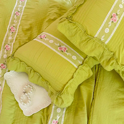 Romantic Ruffle Bedding Set