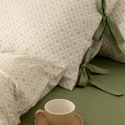 Chic Geometric Garden Bedding Set