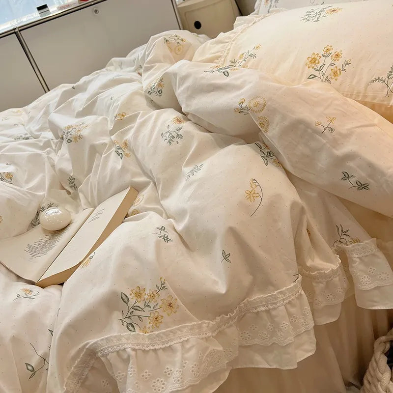 Golden Blossom Bedding Set