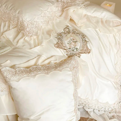 Victorian Elegance Bedding Collection