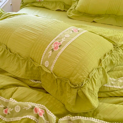 Romantic Ruffle Bedding Set