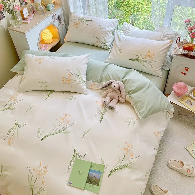 Gentle Blossom Bedding Set