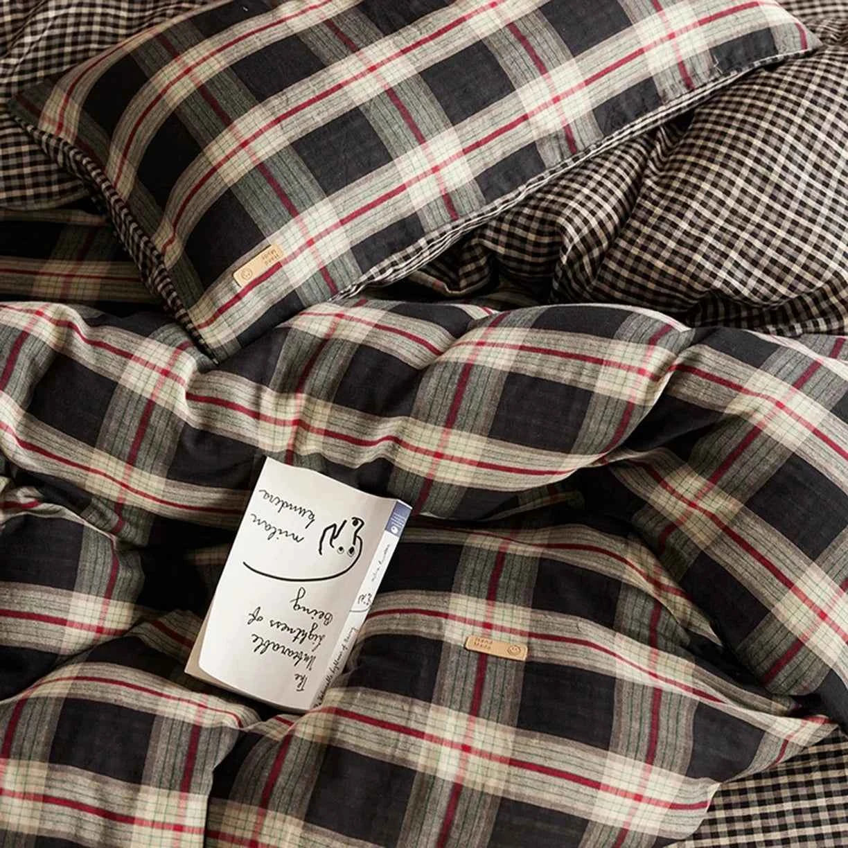 100% cotton duvet cover in classic tartan plaid pattern