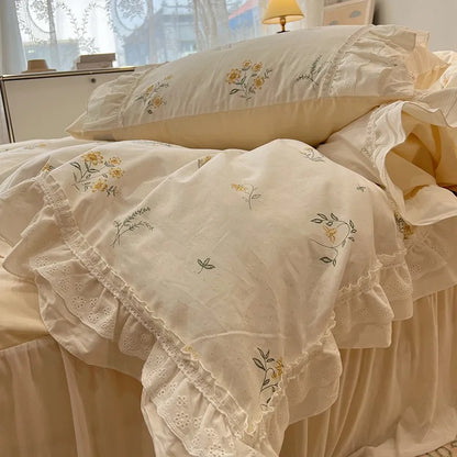 Golden Blossom Bedding Set