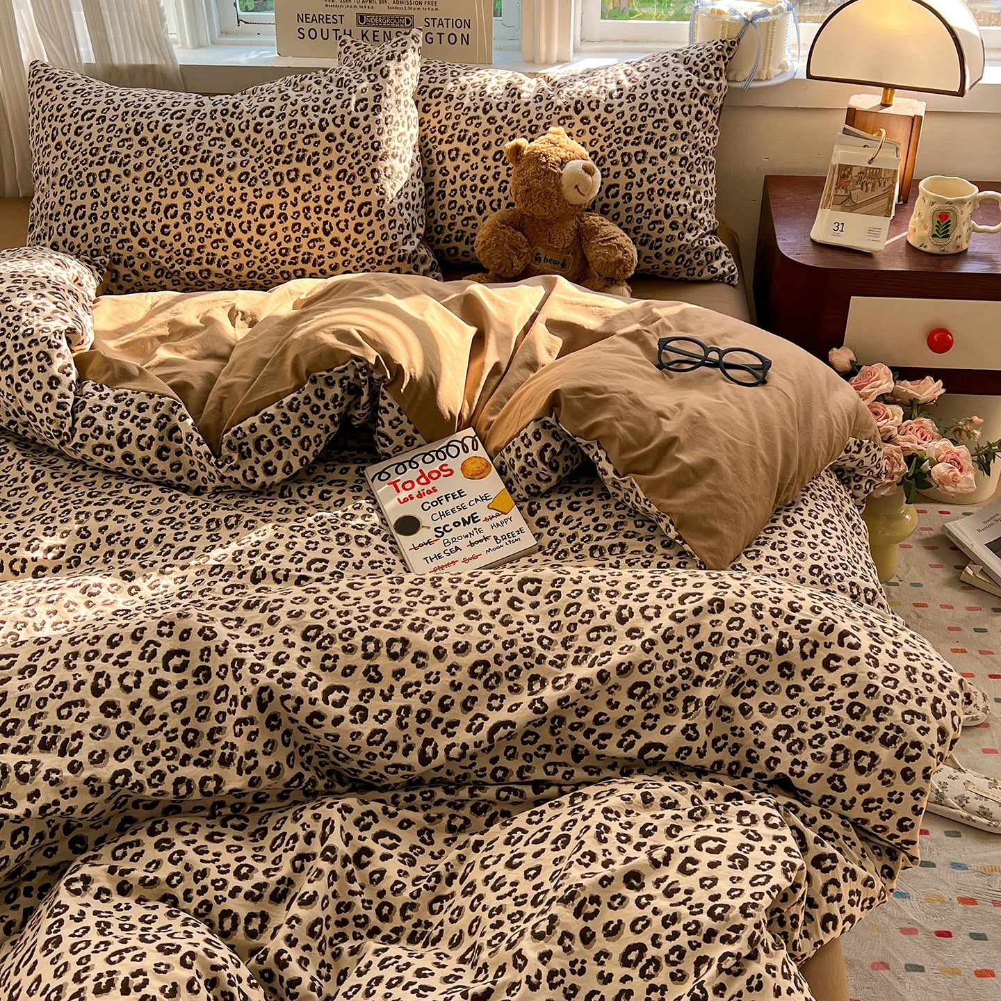 Vintage Leopard Print Bedding Set