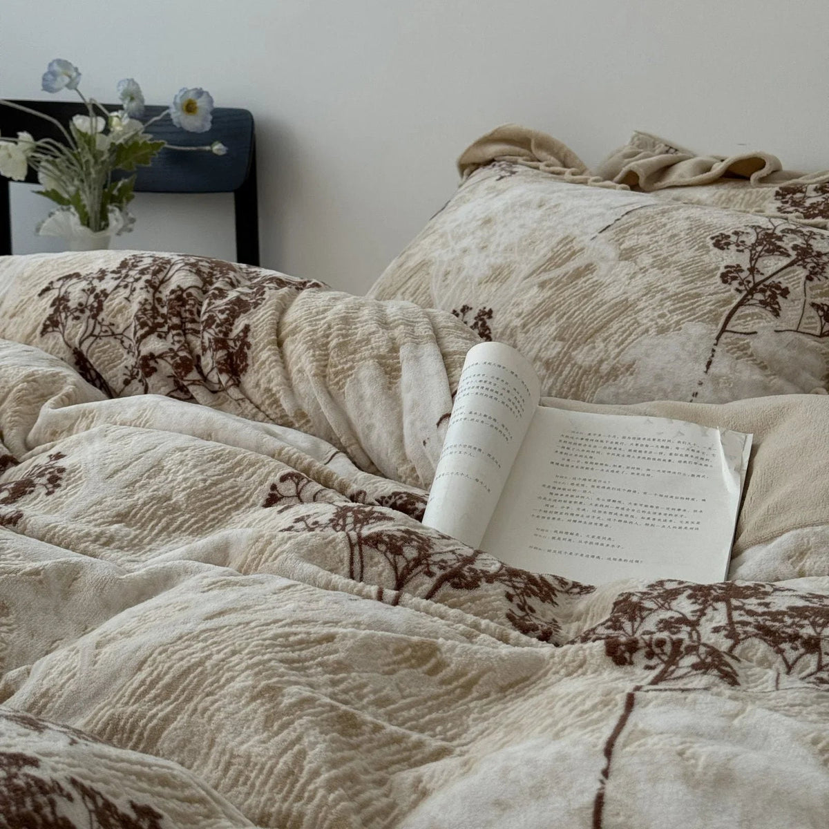 Adeline Vintage Botanical Branch Fleece Bedding Set - WhisperLinens