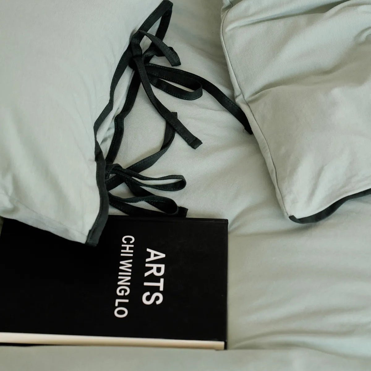 Adira Bow-Tie Jersey Cotton Bedding Set - WhisperLinens