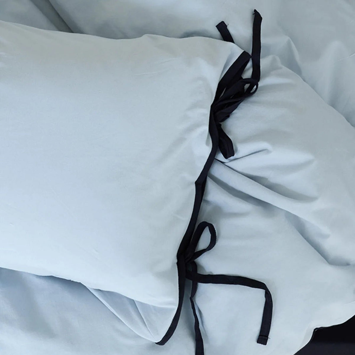 Adira Bow-Tie Jersey Cotton Bedding Set - WhisperLinens