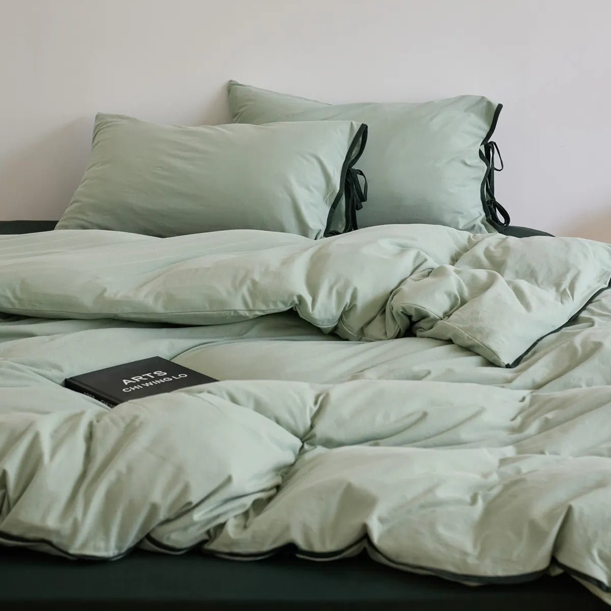 Adira Bow-Tie Jersey Cotton Bedding Set - WhisperLinens