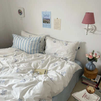 Blossom Poem Cotton Bedding Set - WhisperLinens