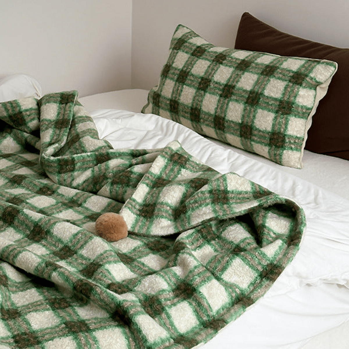 Thistle Plaid Pom-Pom Throw Blanket - Green - WhisperLinens