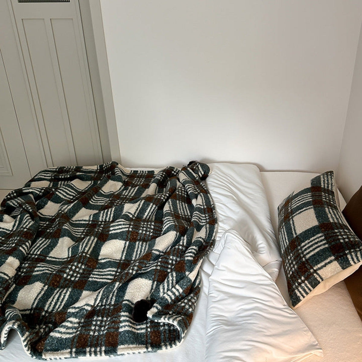 Thistle Plaid Pom-Pom Throw Blanket - Brown - WhisperLinens