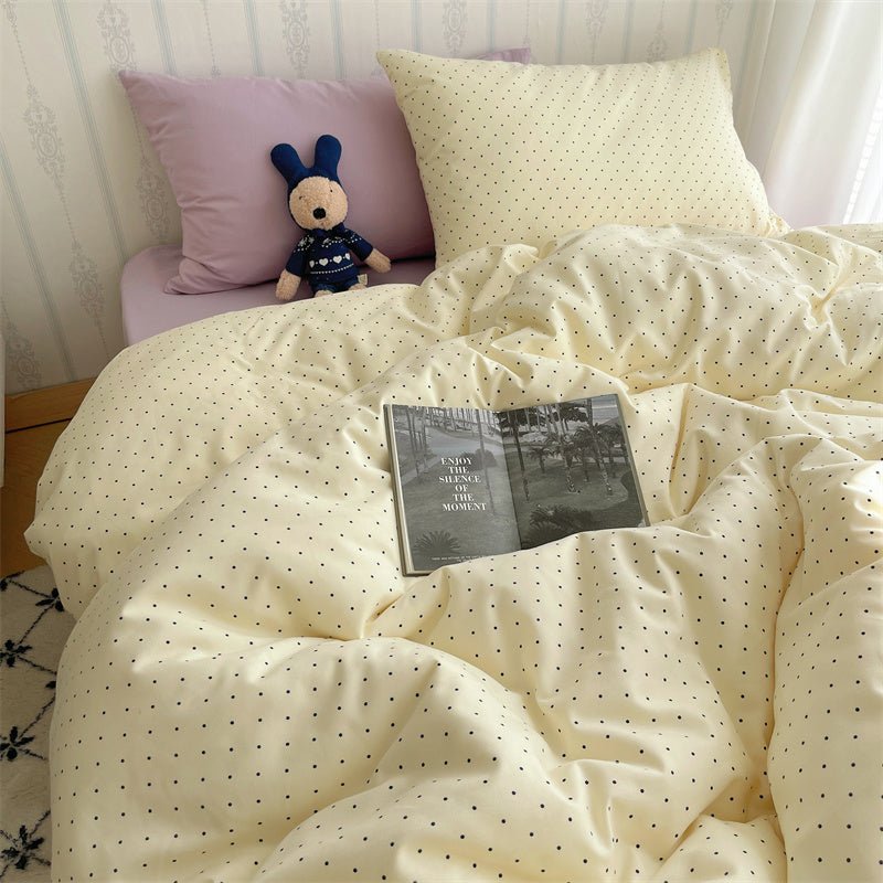 Dotted Charm Bedding Set - WhisperLinens