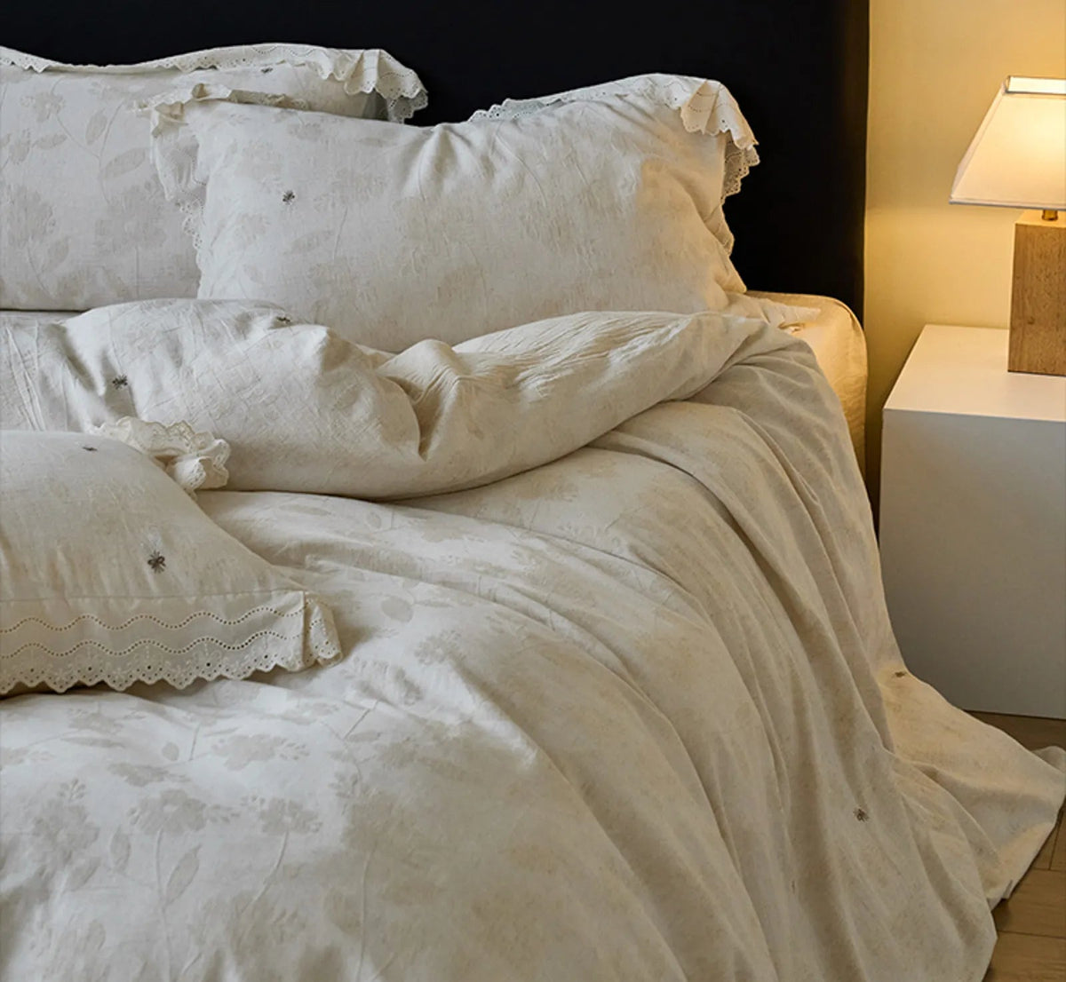 Eloise Eyelet Lace Jacquard Cotton-Linen Bedding Set