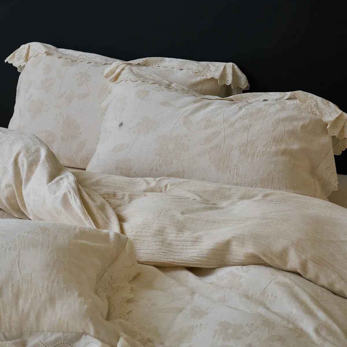 Eloise Eyelet Lace Jacquard Cotton Linen Bedding Set
