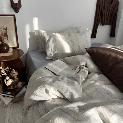 Floral Serene Stripes Bedding Set - WhisperLinens