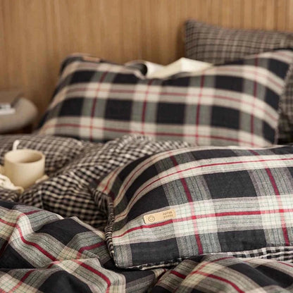 Heritage Plaid Cotton Bedding Set - WhisperLinens
