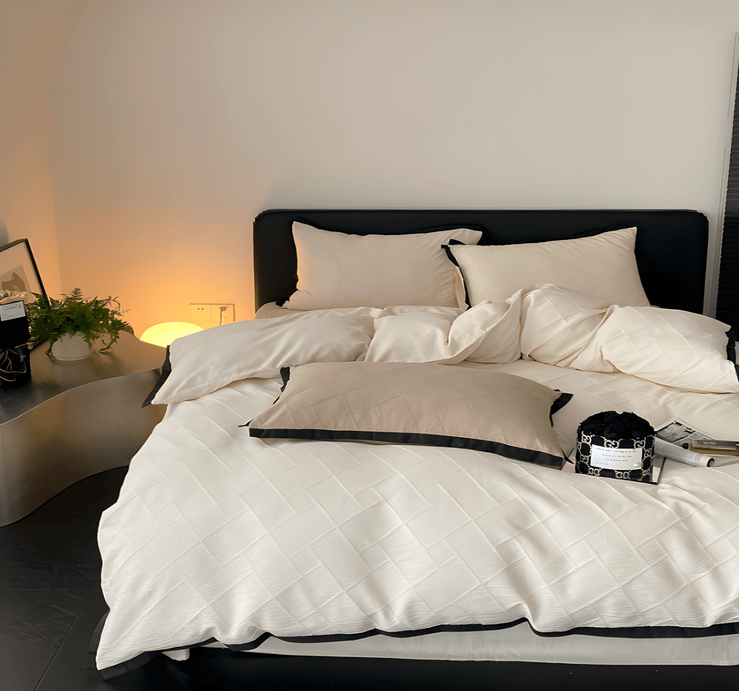 Luxe Noir Diamond Cotton Bedding Set - WhisperLinens