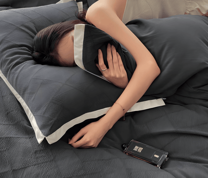 Luxe Noir Diamond Cotton Bedding Set - WhisperLinens