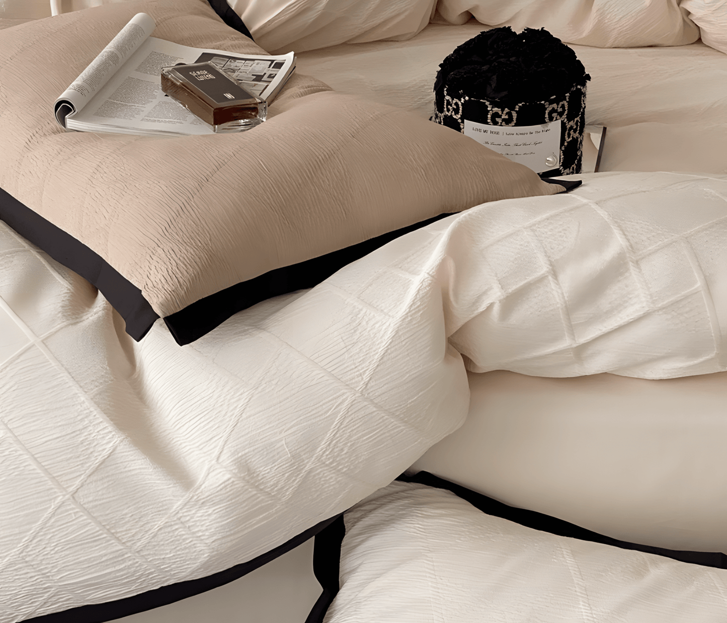 Luxe Noir Diamond Cotton Bedding Set - WhisperLinens