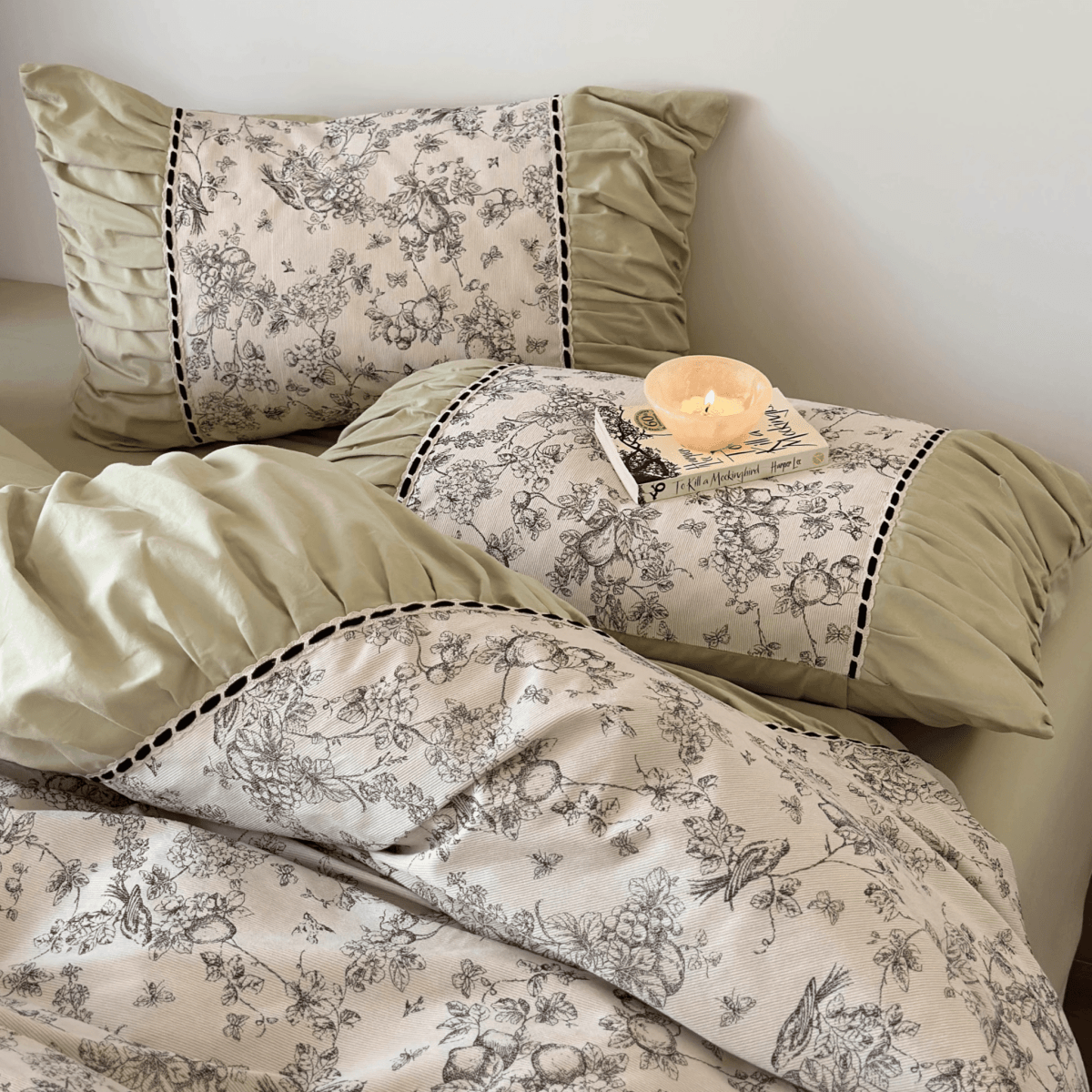 Parisian Elegance Bow-Tie Bedding Set / Cream White - WhisperLinens