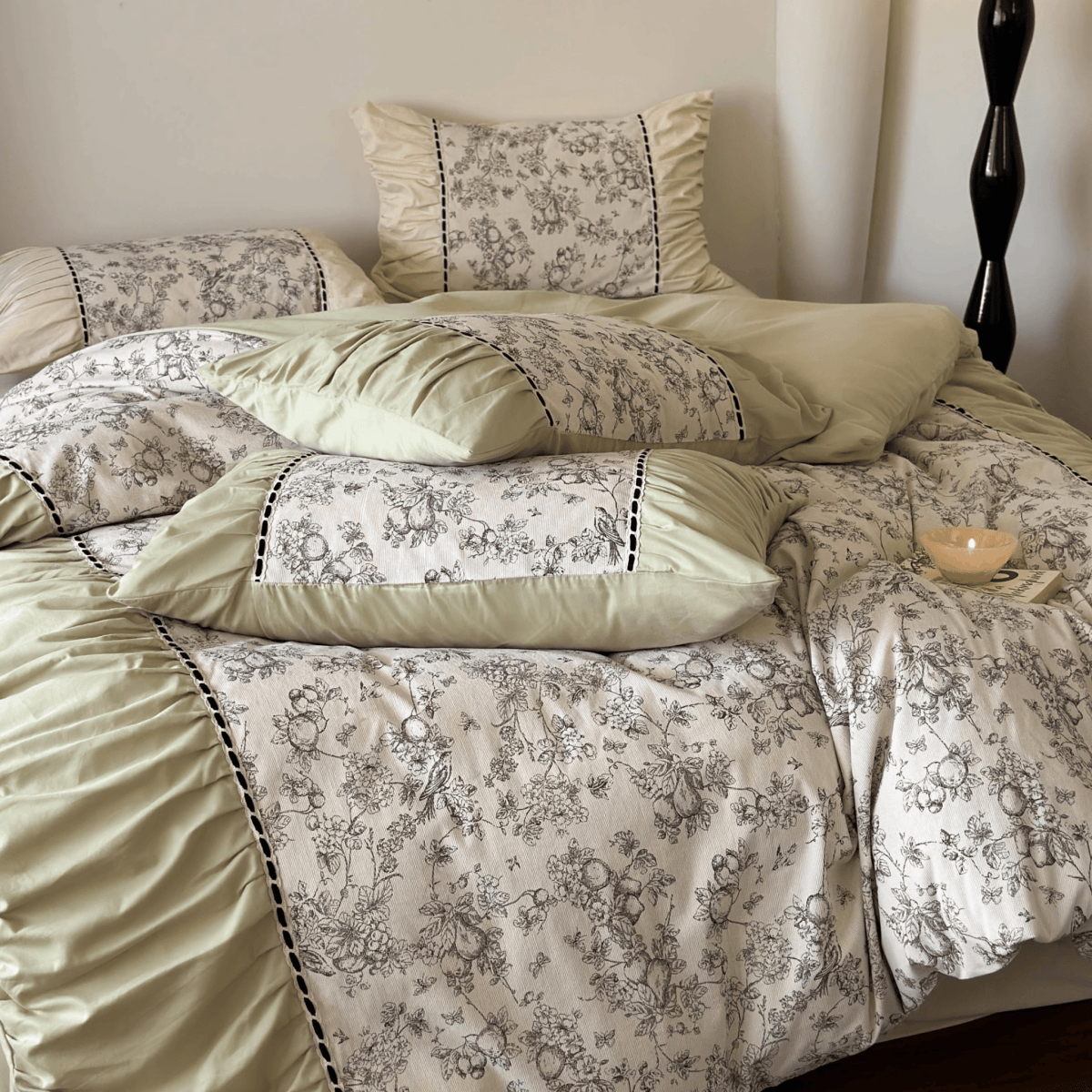 Parisian Elegance Bow-Tie Bedding Set / Cream White - WhisperLinens