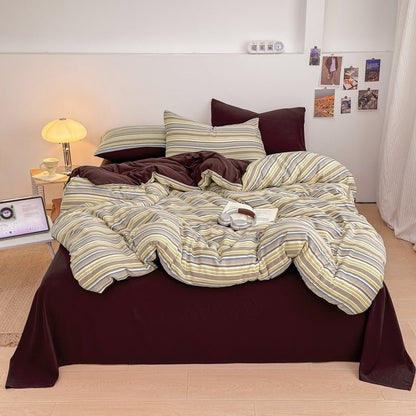 Retro Stripe Bedding Set - WhisperLinens