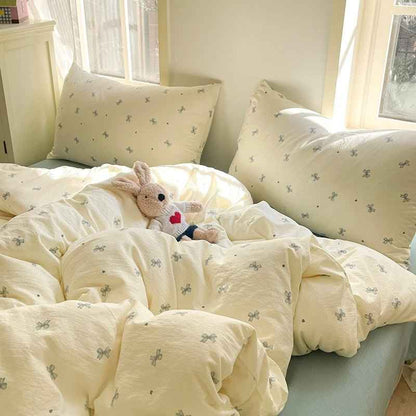 Soft Bow Print Bedding Set