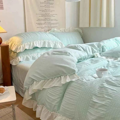 Textured Ruffled Bedding Set - WhisperLinens