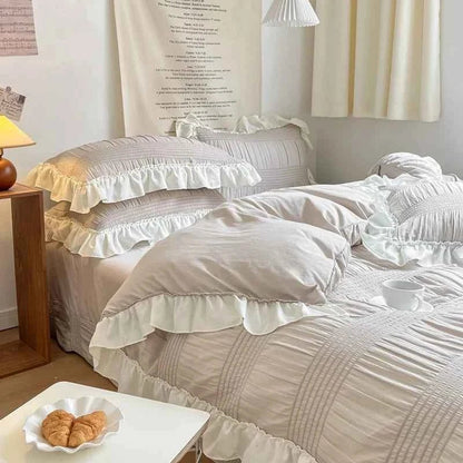 Textured Ruffled Bedding Set - WhisperLinens