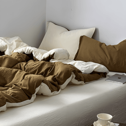 Green & Soft White Cotton Bedding Set