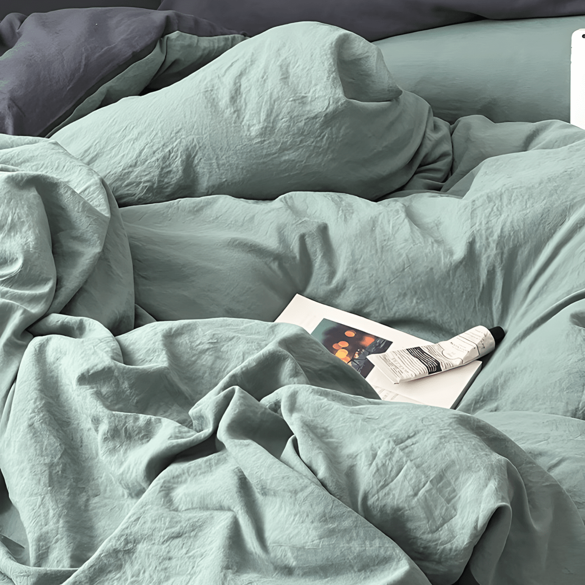 Two-Tone Cotton Bedding Set | Green Base with Contrast Options - WhisperLinens