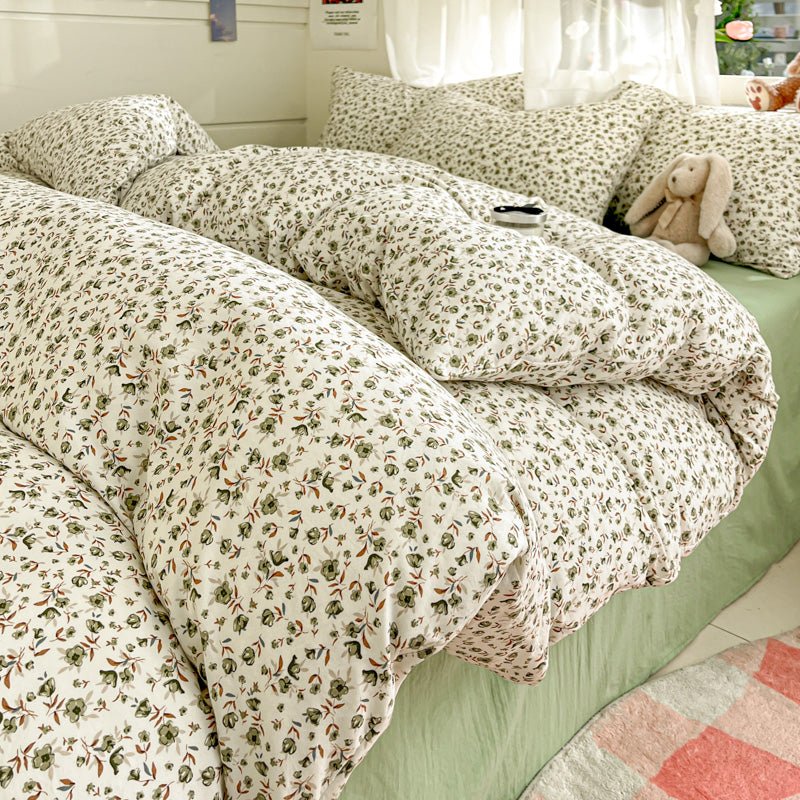 Vintage Blossom Bedding Set - WhisperLinens